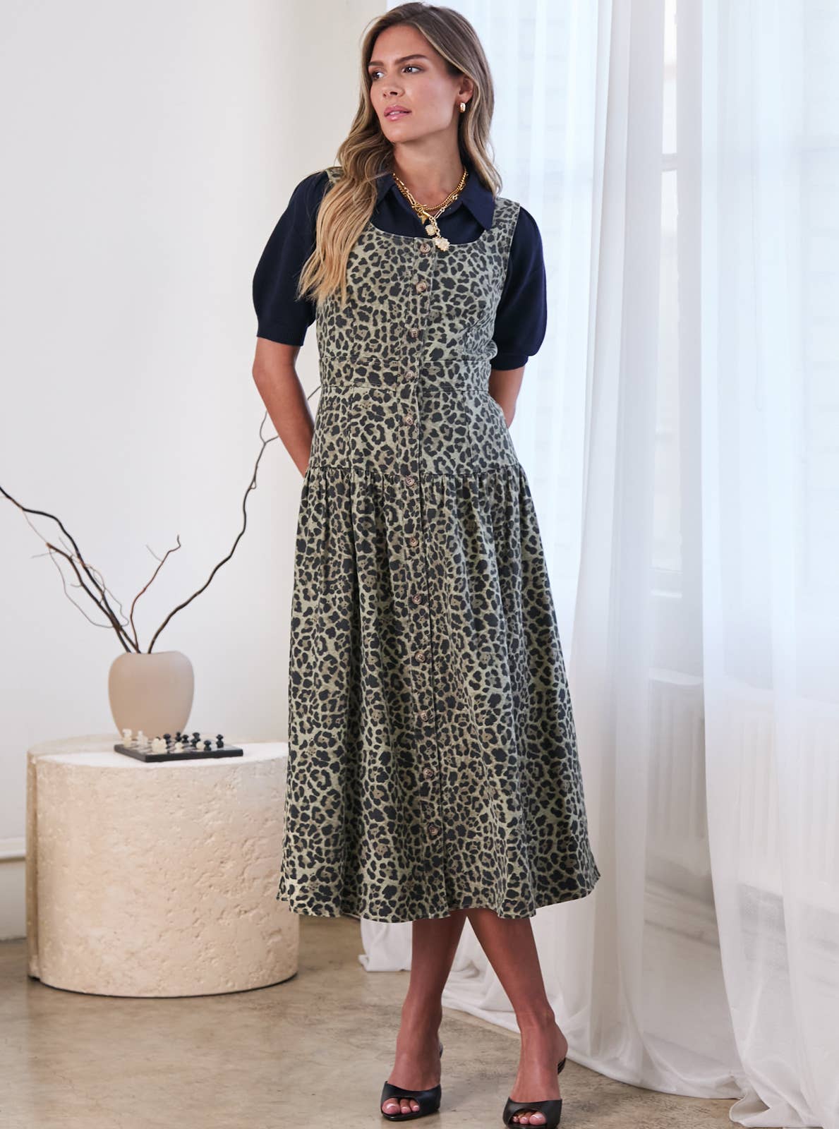 Leopard Sleeveless Bodice Midi Dress: Olive Green Leopard / L